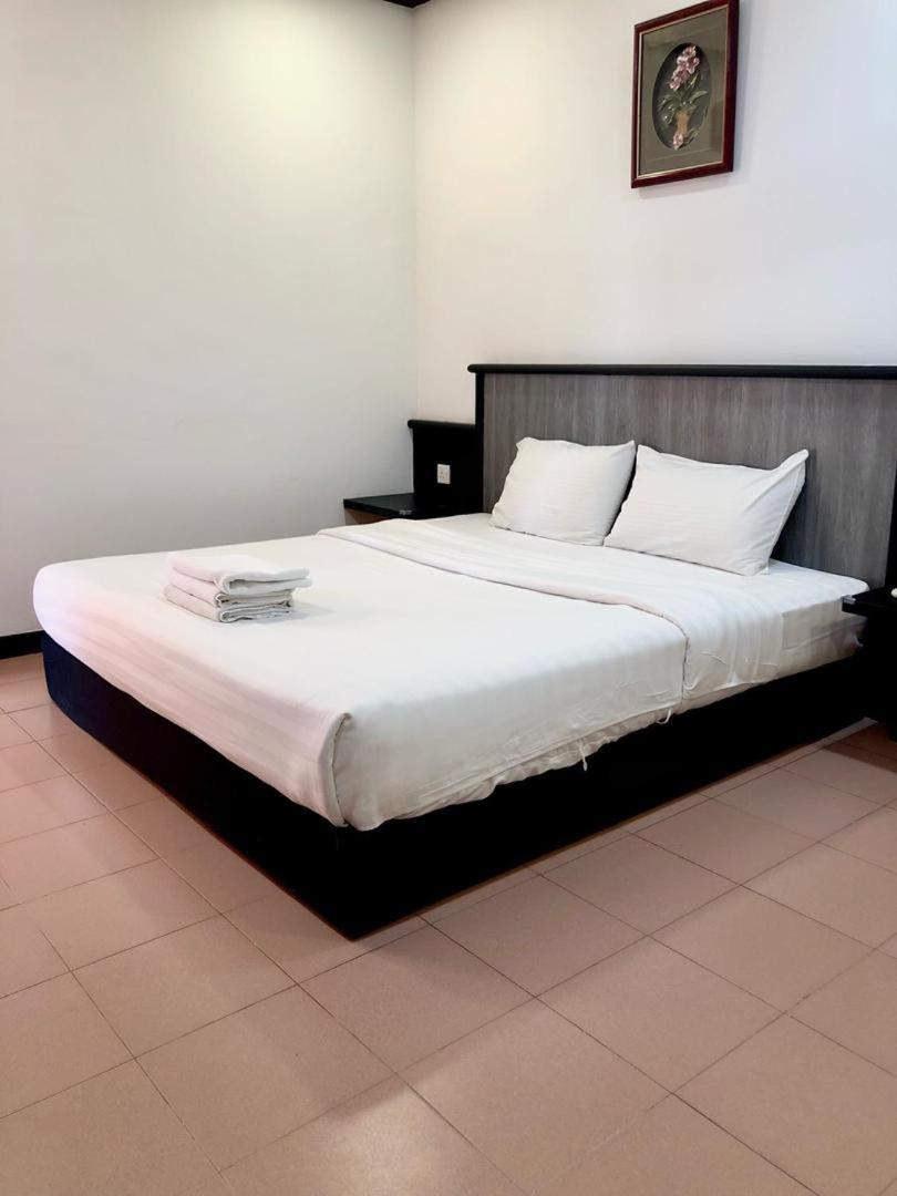 Intan Beach Resort Kuala Terengganu Dış mekan fotoğraf